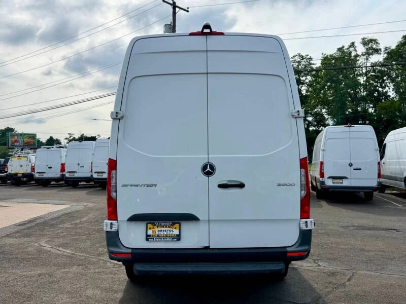 2023 Mercedes-Benz VS30 Sprinter - Image 4 of 12