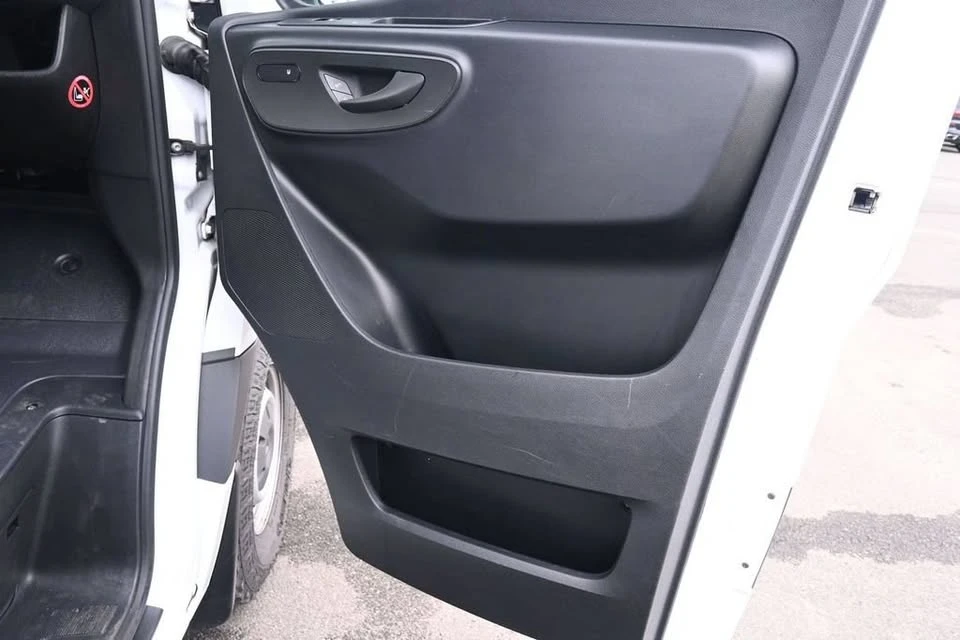 2023 Mercedes-Benz VS30 Sprinter - Image 18 of 19