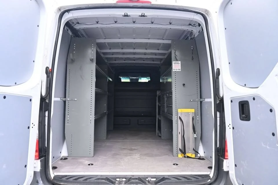 2023 Mercedes-Benz VS30 Sprinter - Image 9 of 19