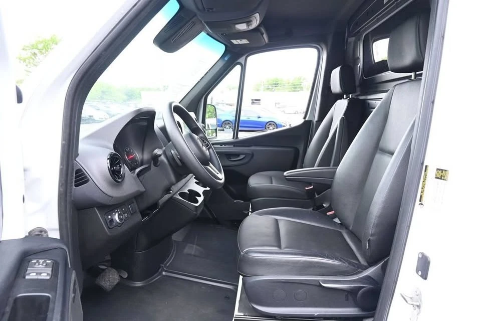 2023 Mercedes-Benz VS30 Sprinter - Image 16 of 19