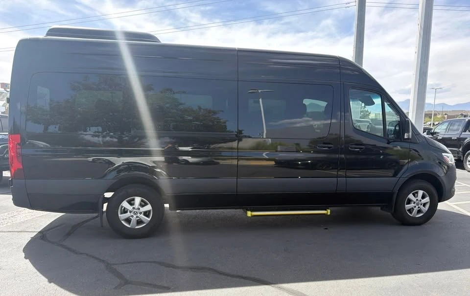 2023 Mercedes-Benz VS30 Sprinter - Image 6 of 10