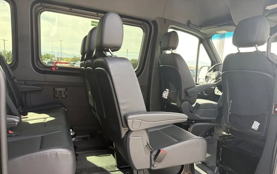 2023 Mercedes-Benz VS30 Sprinter - Image 9 of 10