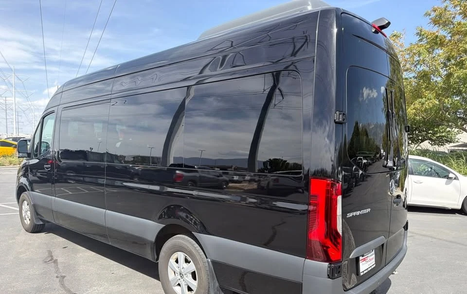 2023 Mercedes-Benz VS30 Sprinter - Image 3 of 10