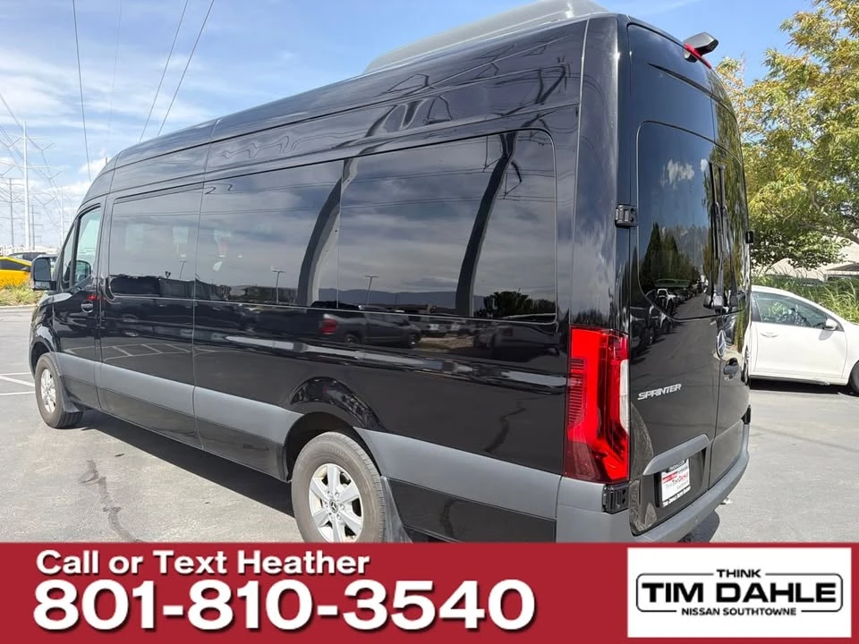 2023 Mercedes-Benz VS30 Sprinter - Image 3 of 10