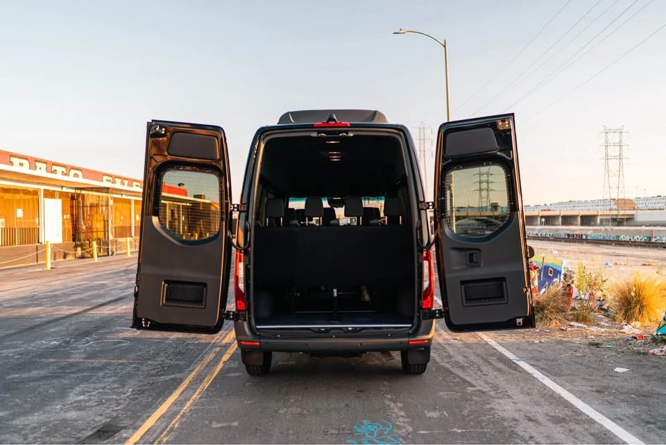 2023 Mercedes-Benz VS30 Sprinter - Image 8 of 17
