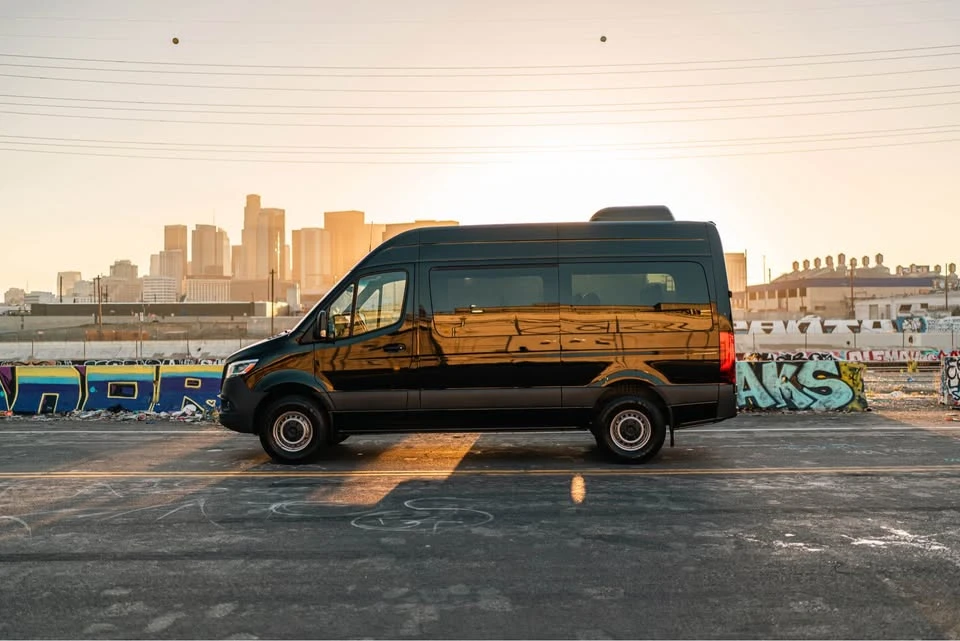 2023 Mercedes-Benz VS30 Sprinter - Image 5 of 17