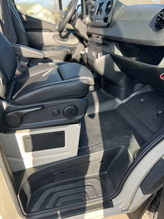 2023 Mercedes-Benz VS30 Sprinter - Image 6 of 16