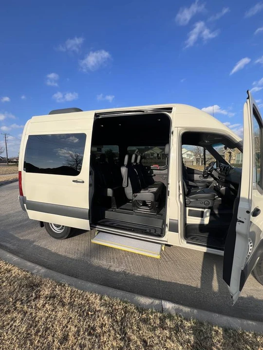 2023 Mercedes-Benz VS30 Sprinter - Image 7 of 16