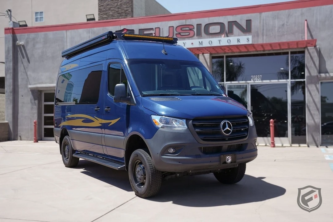 2023 Mercedes-Benz VS30 Sprinter - Image 2 of 12
