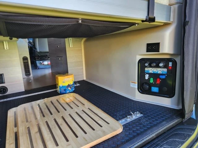 2023 Mercedes-Benz VS30 Sprinter - Image 14 of 21