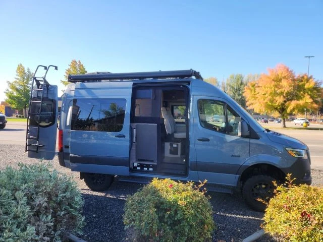 2023 Mercedes-Benz VS30 Sprinter - Image 2 of 21