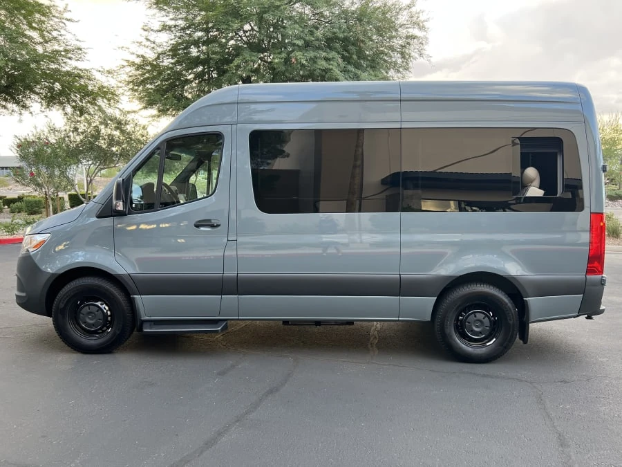 2023 Mercedes-Benz VS30 Sprinter - Image 2 of 19
