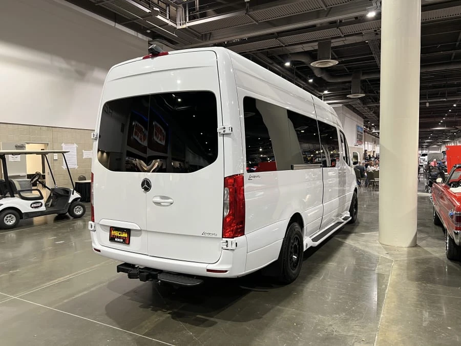 2023 Mercedes-Benz VS30 Sprinter - Image 4 of 17