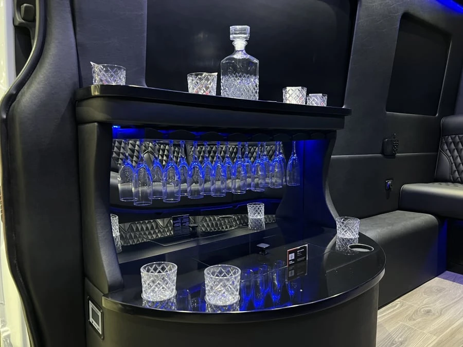 2023 Mercedes-Benz VS30 Sprinter - Image 10 of 17