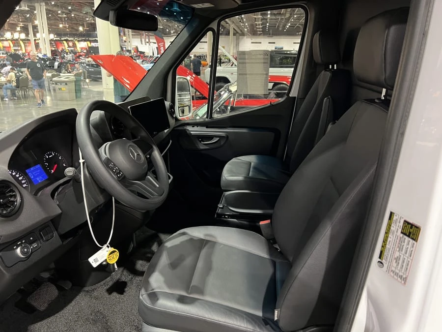 2023 Mercedes-Benz VS30 Sprinter - Image 5 of 17
