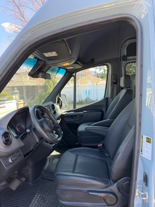 2023 Mercedes-Benz VS30 Sprinter - Image 7 of 21