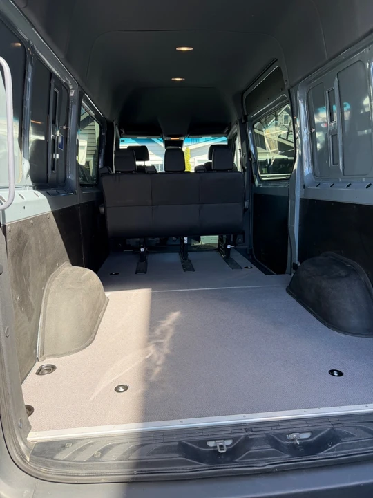 2023 Mercedes-Benz VS30 Sprinter - Image 8 of 21
