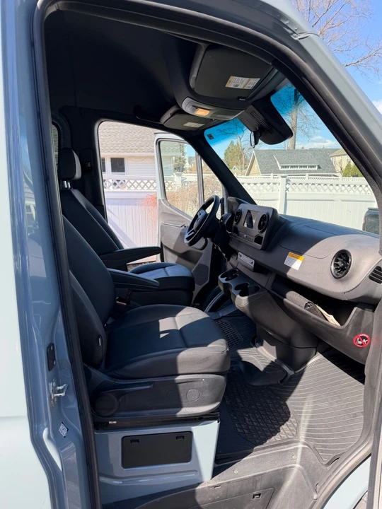 2023 Mercedes-Benz VS30 Sprinter - Image 3 of 21