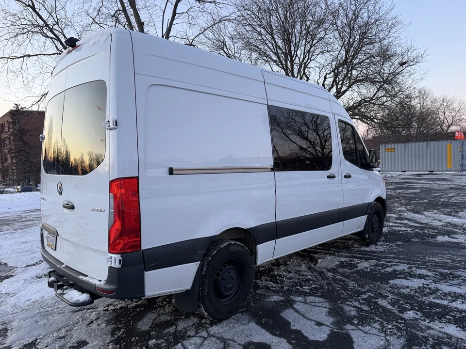 2023 Mercedes-Benz VS30 Sprinter - Image 4 of 19