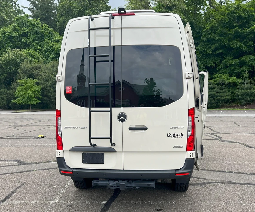 2023 Mercedes-Benz VS30 Sprinter - Image 16 of 21
