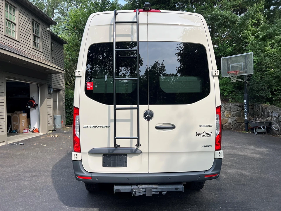 2023 Mercedes-Benz VS30 Sprinter - Image 15 of 21