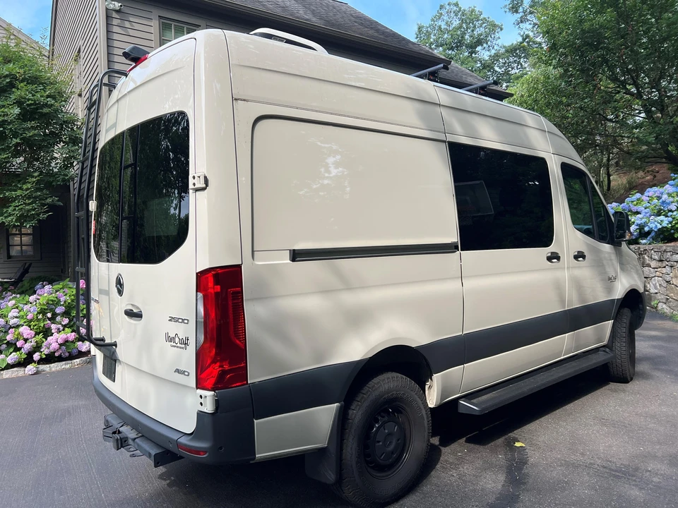 2023 Mercedes-Benz VS30 Sprinter - Image 18 of 21
