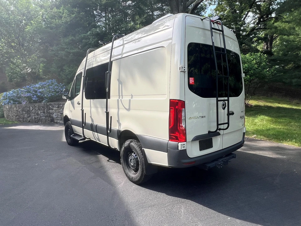 2023 Mercedes-Benz VS30 Sprinter - Image 14 of 21