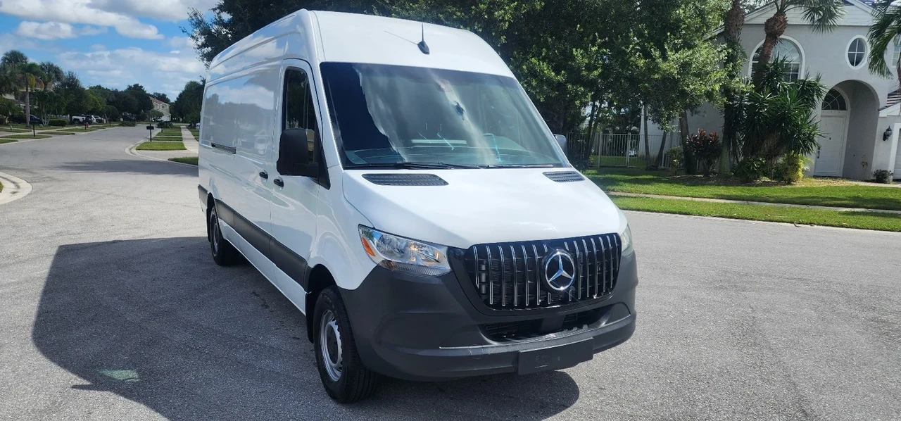 2023 Mercedes-Benz VS30 Sprinter - Image 9 of 21