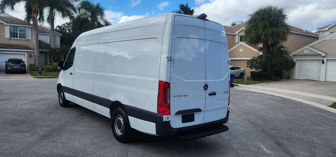 2023 Mercedes-Benz VS30 Sprinter - Image 20 of 21