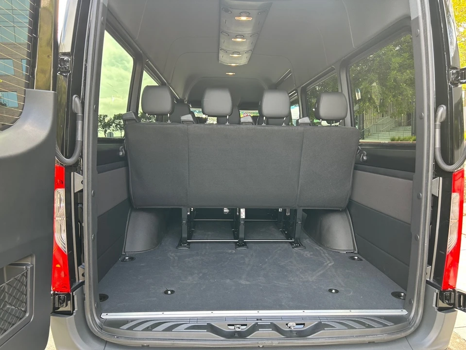 2023 Mercedes-Benz VS30 Sprinter - Image 5 of 9