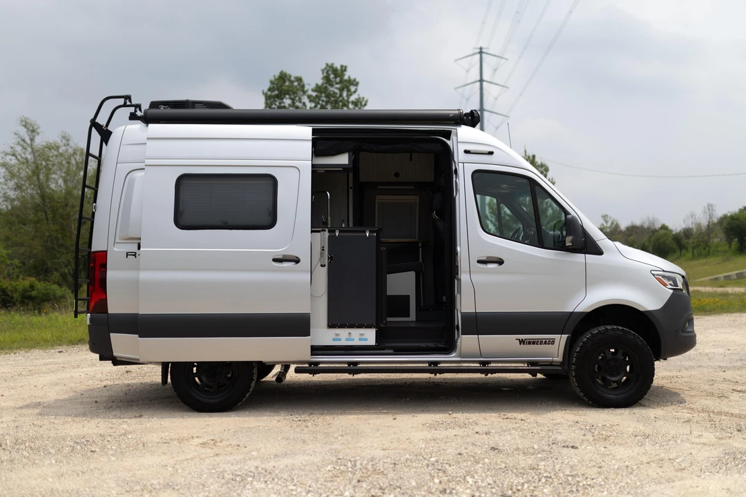 2023 Mercedes-Benz VS30 Sprinter - Image 16 of 21