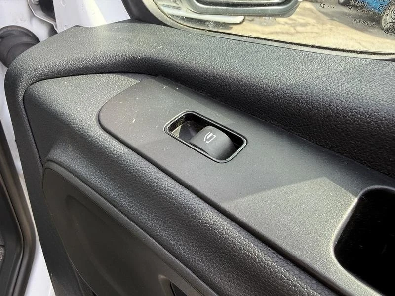 2023 Mercedes-Benz VS30 Sprinter - Image 15 of 19