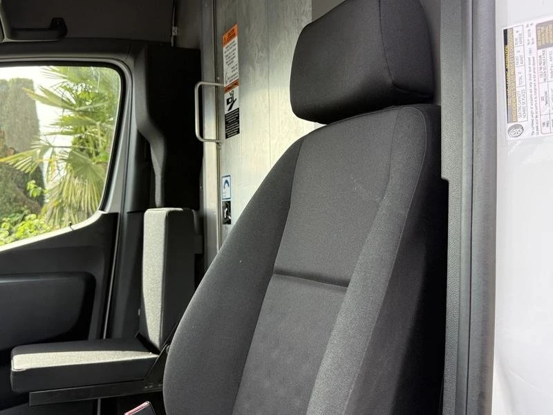 2023 Mercedes-Benz VS30 Sprinter - Image 7 of 19
