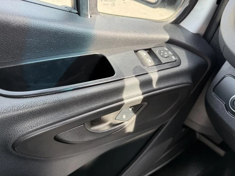 2023 Mercedes-Benz VS30 Sprinter - Image 10 of 19