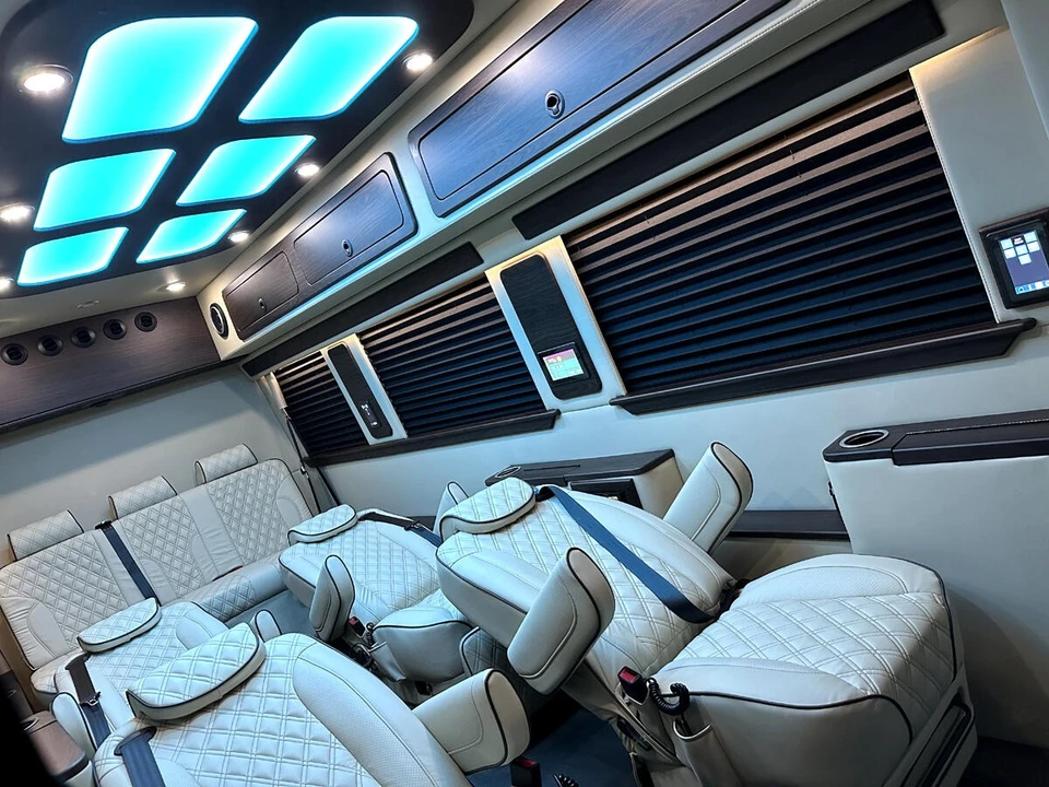 2023 Mercedes-Benz VS30 Sprinter - Image 13 of 21