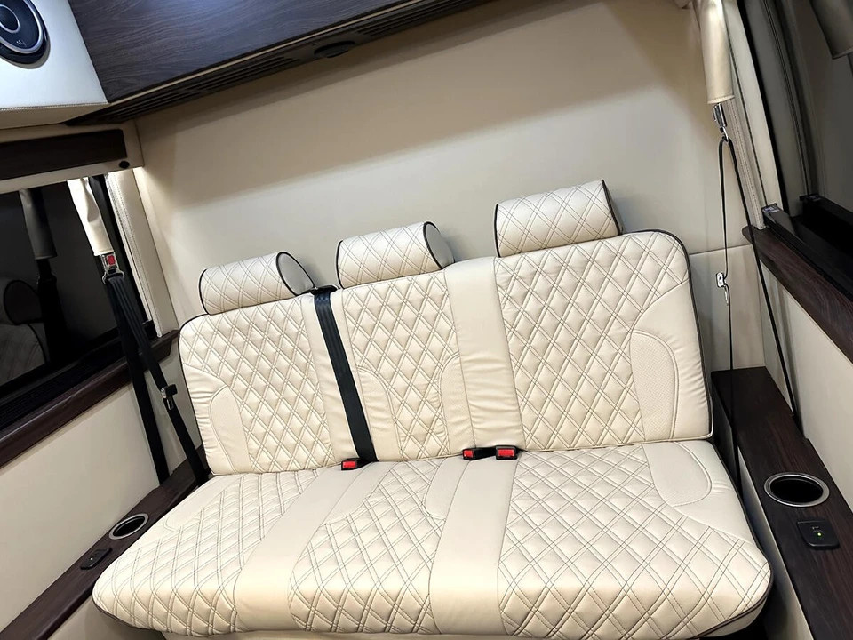 2023 Mercedes-Benz VS30 Sprinter - Image 4 of 21