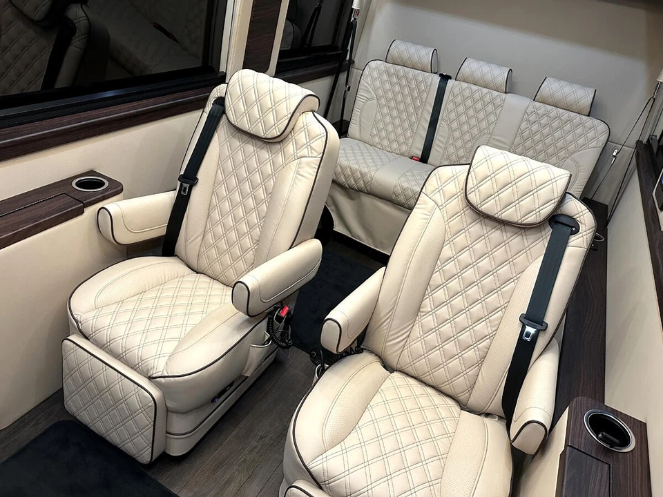 2023 Mercedes-Benz VS30 Sprinter - Image 6 of 21