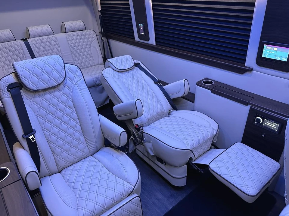 2023 Mercedes-Benz VS30 Sprinter - Image 12 of 21