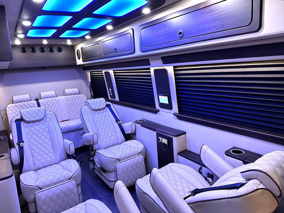 2023 Mercedes-Benz VS30 Sprinter - Image 19 of 21