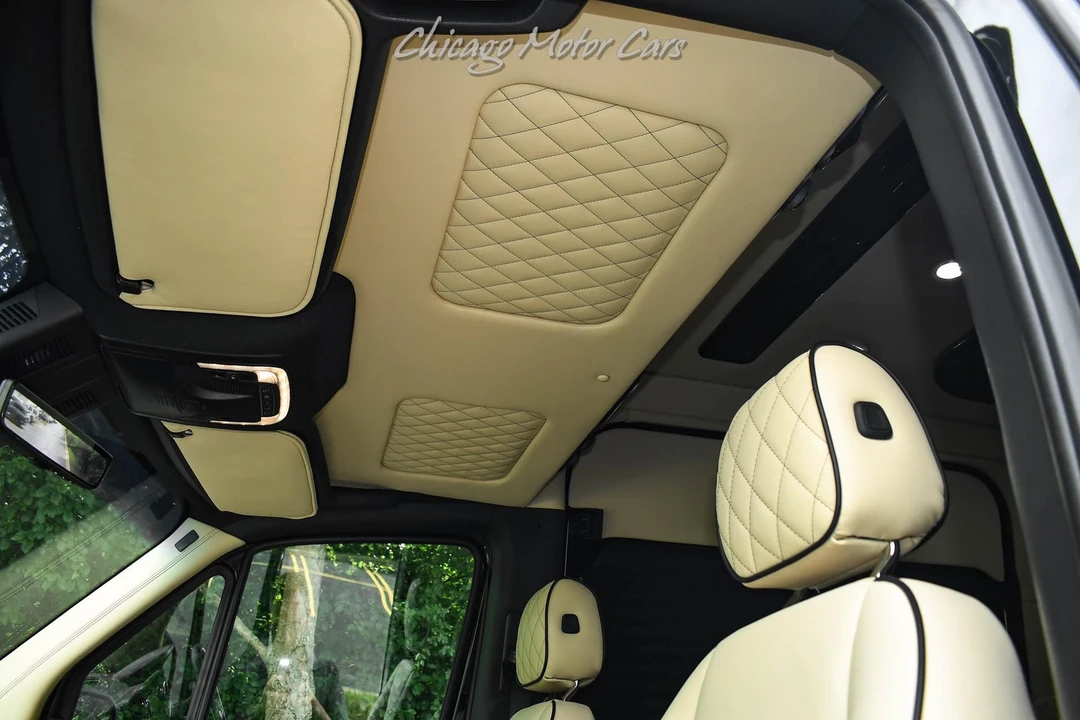 2023 Mercedes-Benz VS30 Sprinter - Image 16 of 21