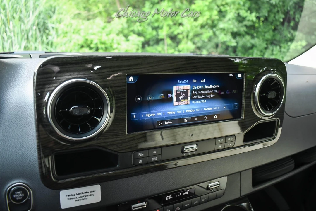 2023 Mercedes-Benz VS30 Sprinter - Image 12 of 21
