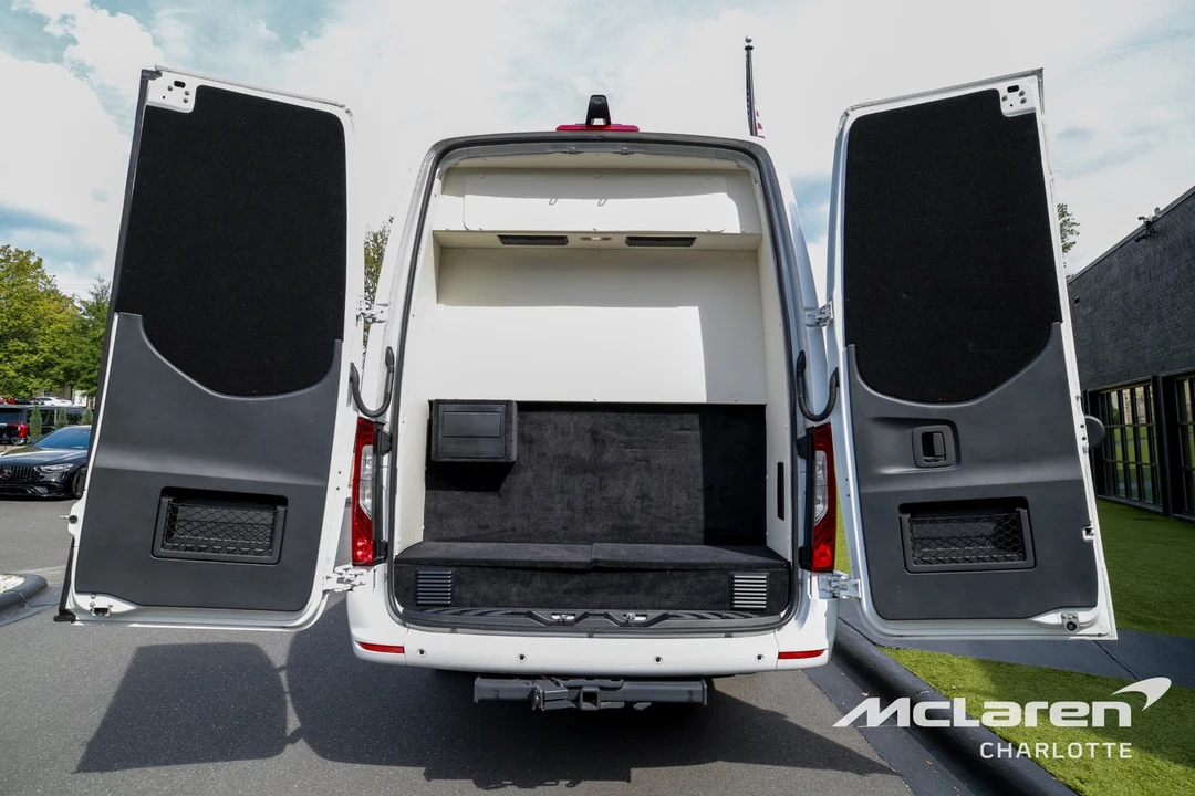 2023 Mercedes-Benz VS30 Sprinter - Image 16 of 21