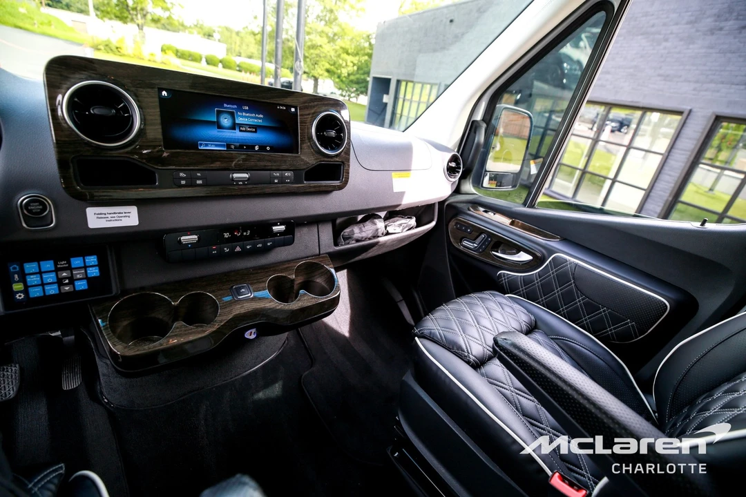 2023 Mercedes-Benz VS30 Sprinter - Image 15 of 21
