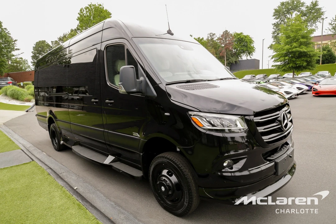 2023 Mercedes-Benz VS30 Sprinter - Image 8 of 21