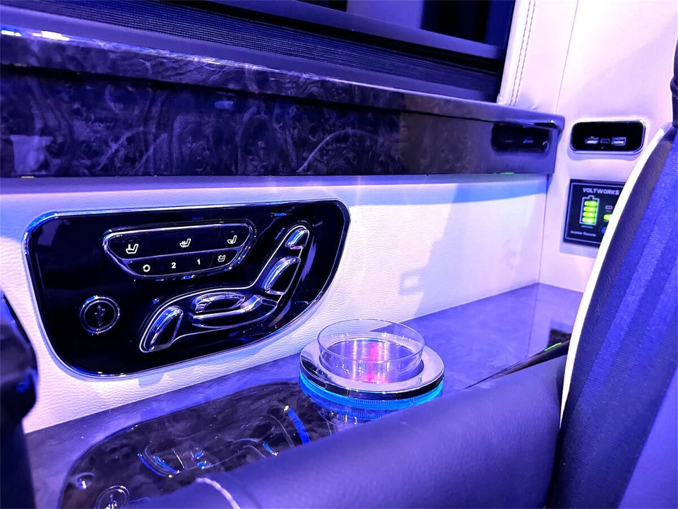 2023 Mercedes-Benz VS30 Sprinter - Image 9 of 31