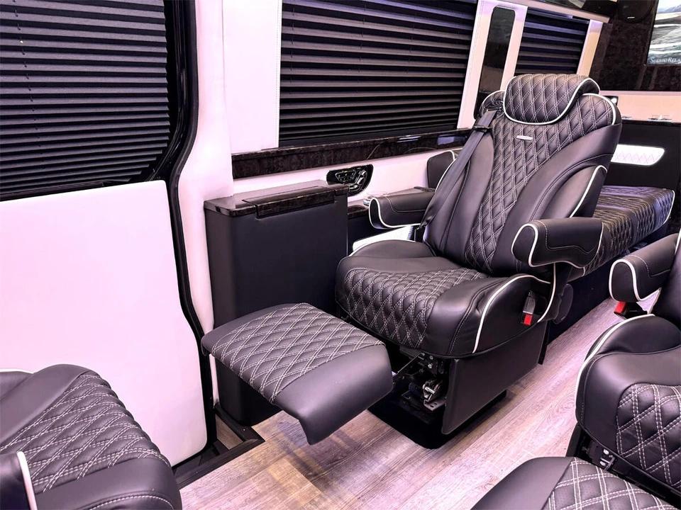 2023 Mercedes-Benz VS30 Sprinter - Image 20 of 31