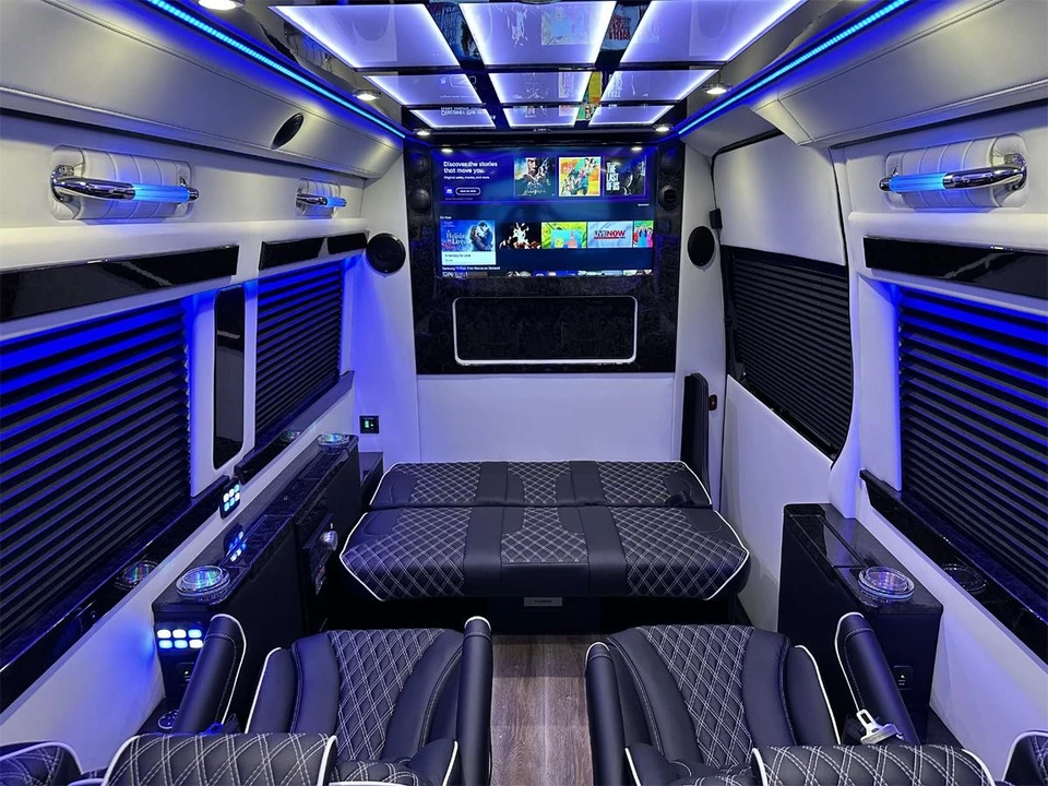 2023 Mercedes-Benz VS30 Sprinter - Image 12 of 21