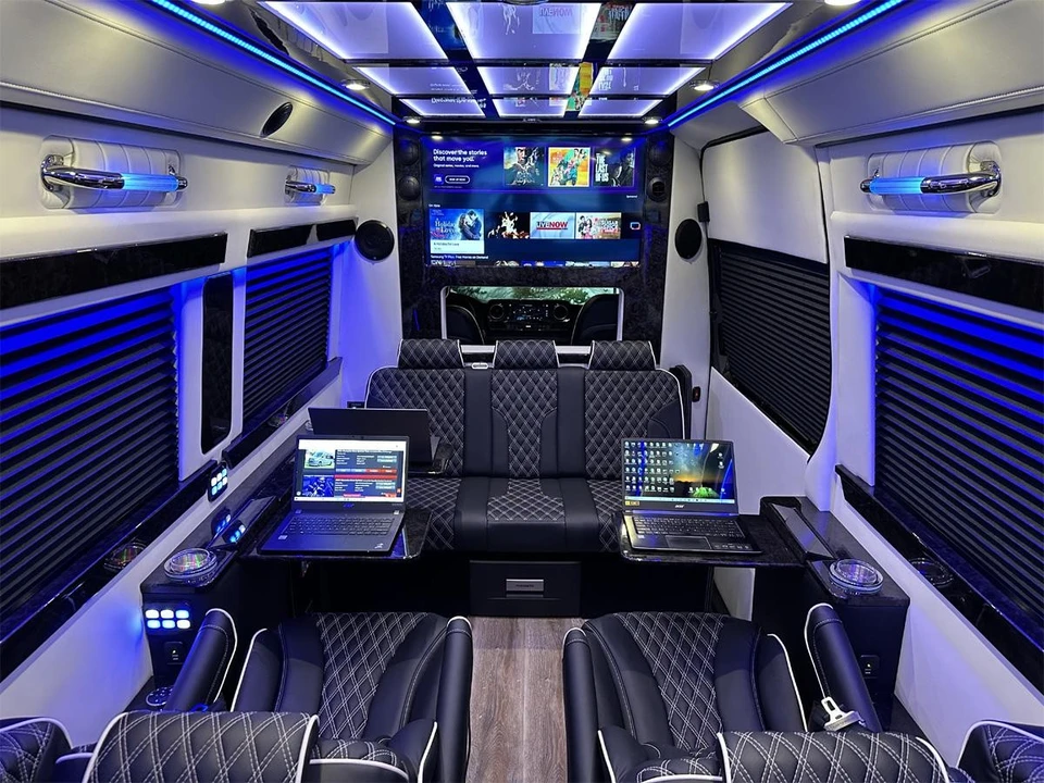 2023 Mercedes-Benz VS30 Sprinter - Image 9 of 21