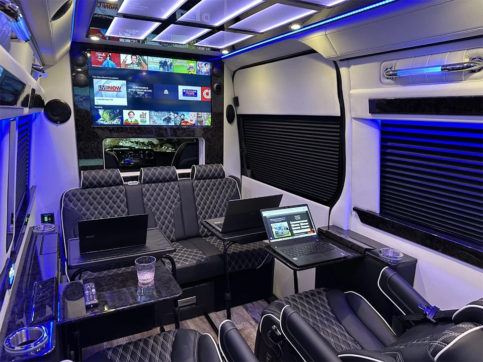 2023 Mercedes-Benz VS30 Sprinter - Image 17 of 21