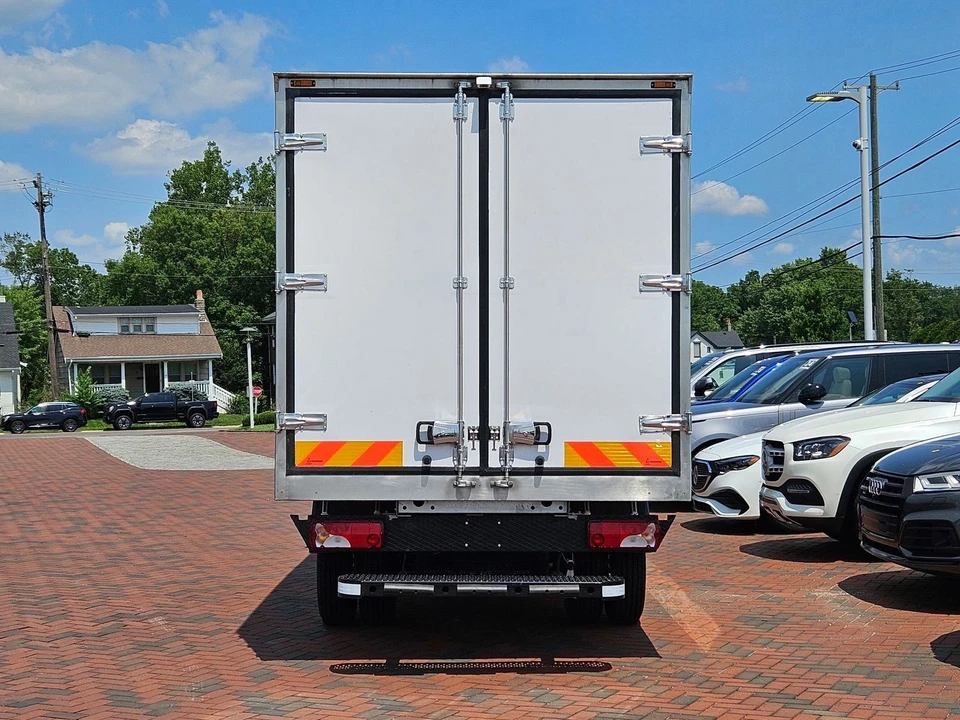 2023 Mercedes-Benz VS30 Sprinter - Image 7 of 21